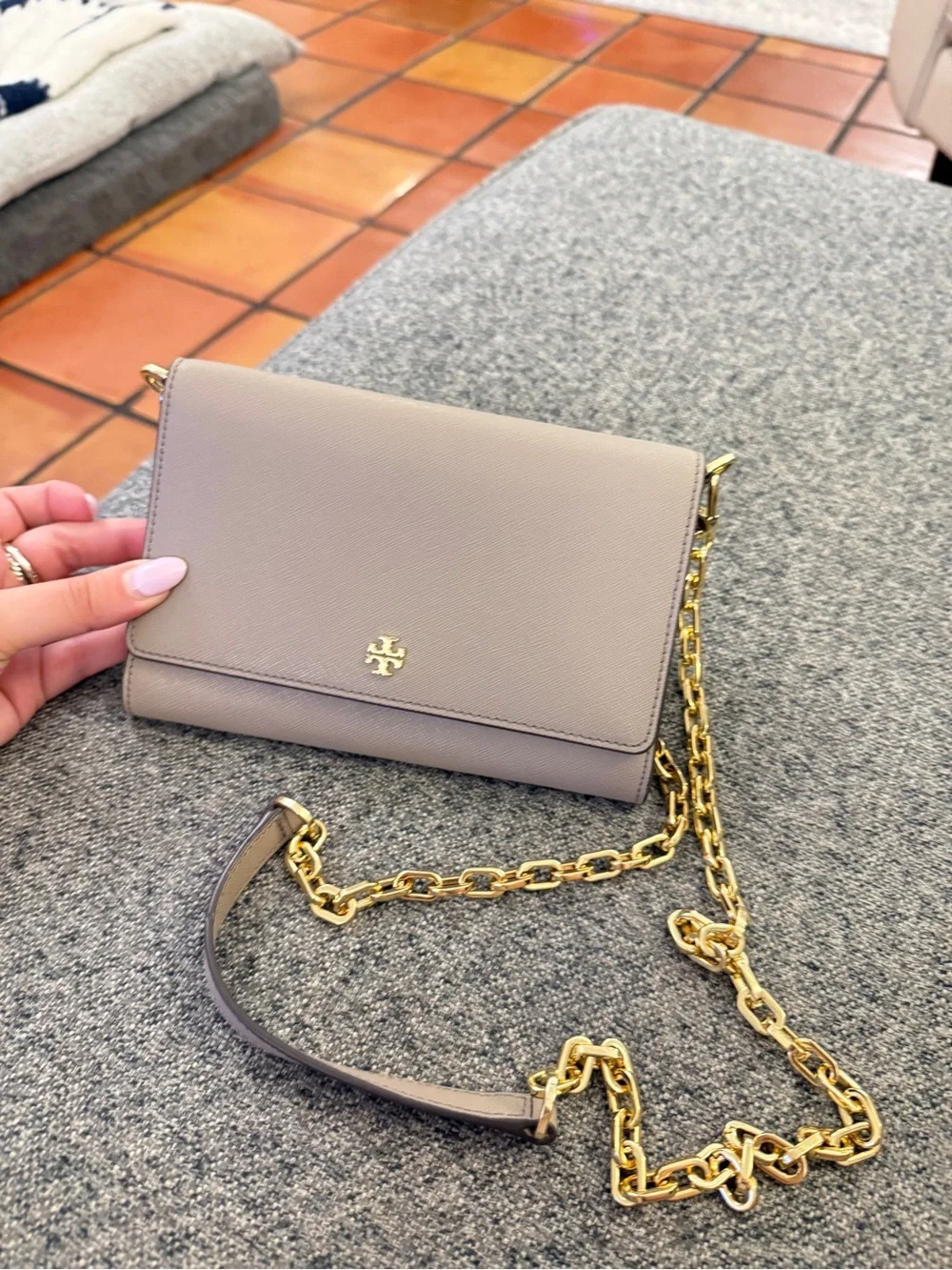 Tory Burch✨ Taupe Leather Crossbody with Gold Chain
